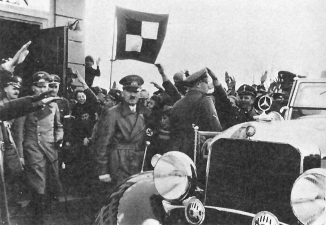 Adolf Hitler leaves Hotel Dinhuber in Mühldorf am Inn